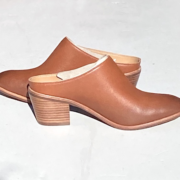 NIB UGGS Women’s Lovisa Block Heel Brown Leather Mule size 7.5 - Picture 9 of 9